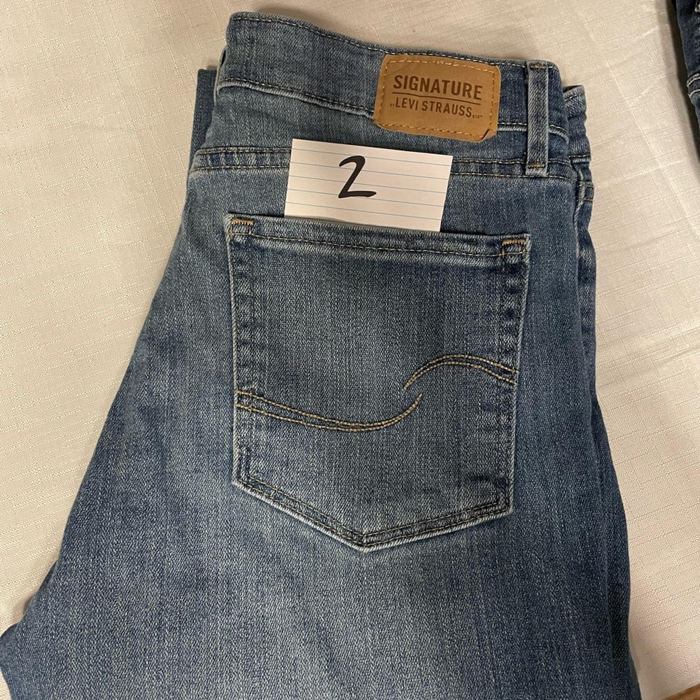 Signature by Levi Strauss Women's Blue Straight Leg Jeans